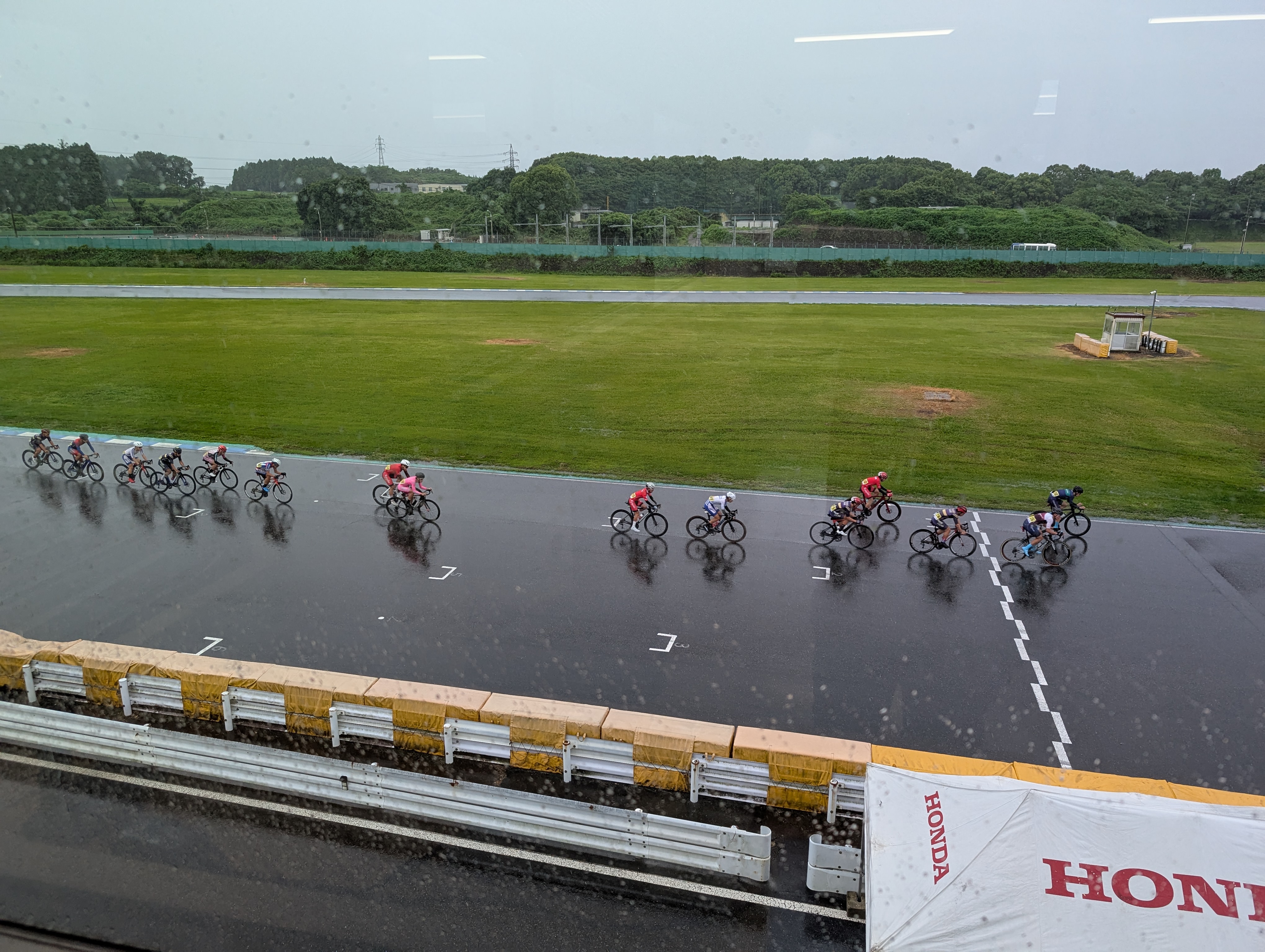 自転車レース高校.jpg
