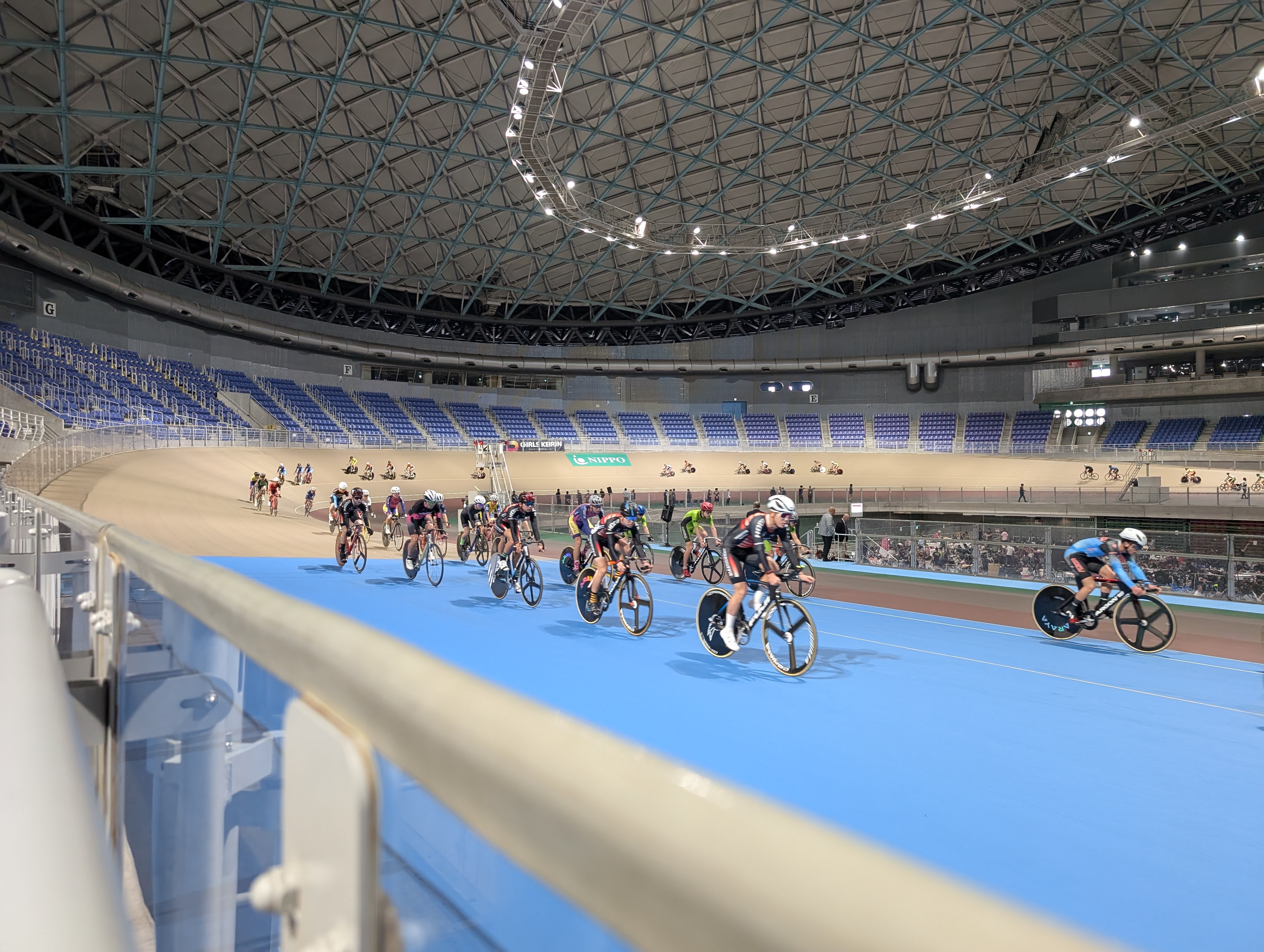 自転車集団走行.jpg